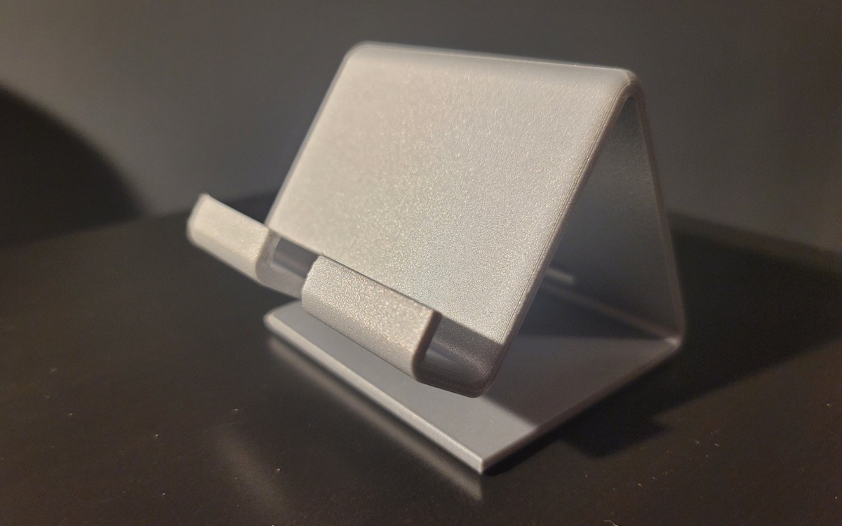 Phone Stand - View 1